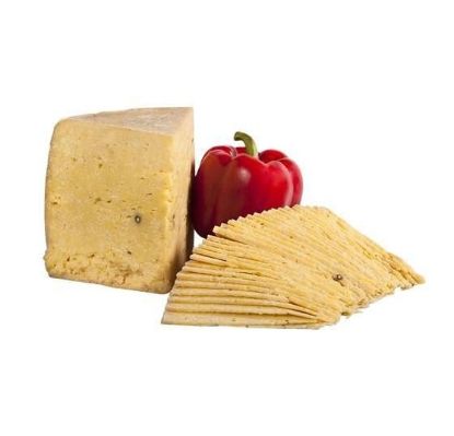 صورة جبن رومي بطارخ بالفلفل